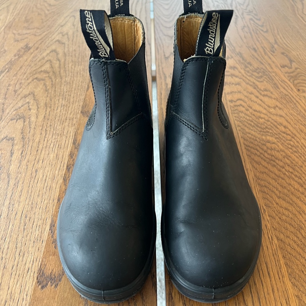 Men’s Blundstone Classic Series Chelsea Boot in Black